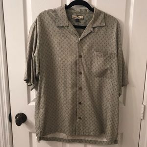 Tommy Bahama Men’s Silk Shirt. Size M.